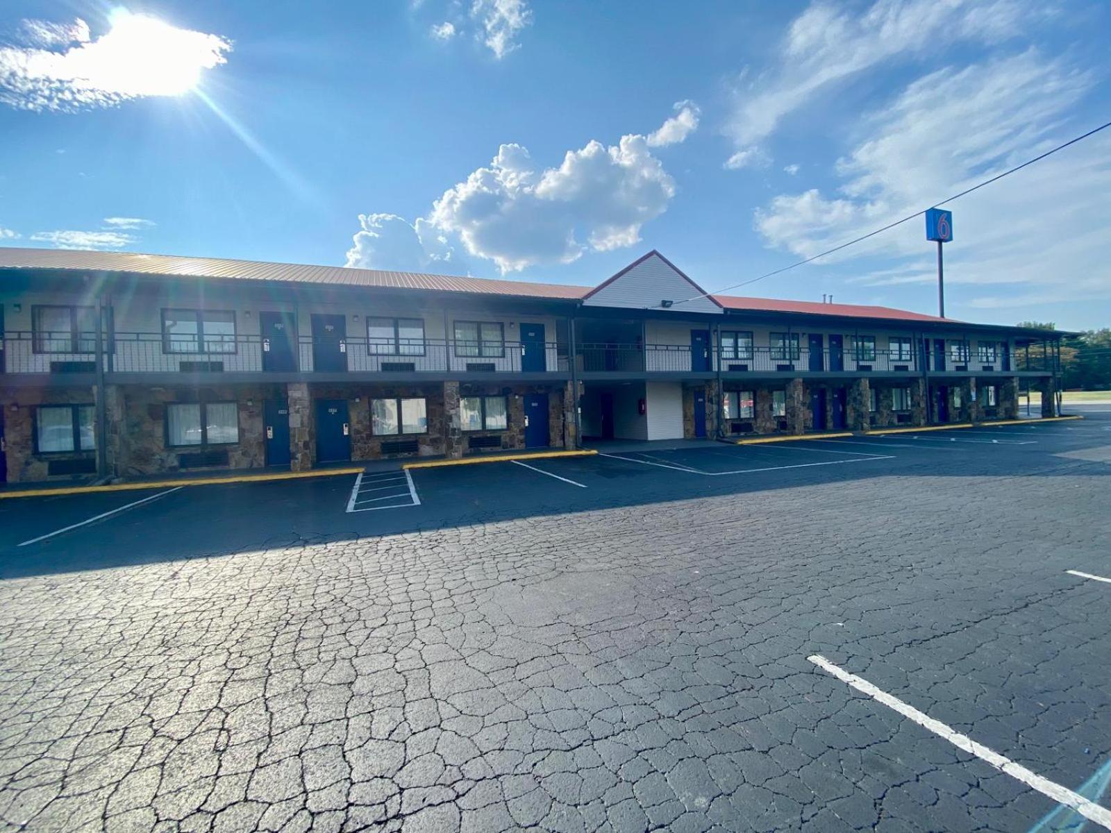 Motel 6 Manchester Tn Eksteriør bilde
