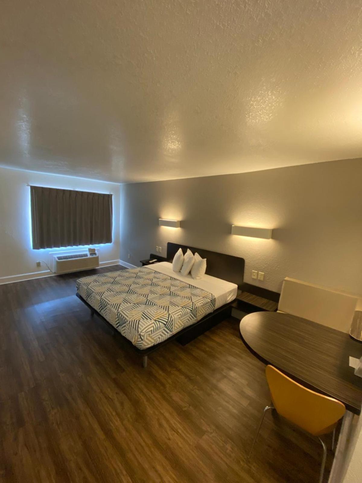 Motel 6 Manchester Tn Eksteriør bilde