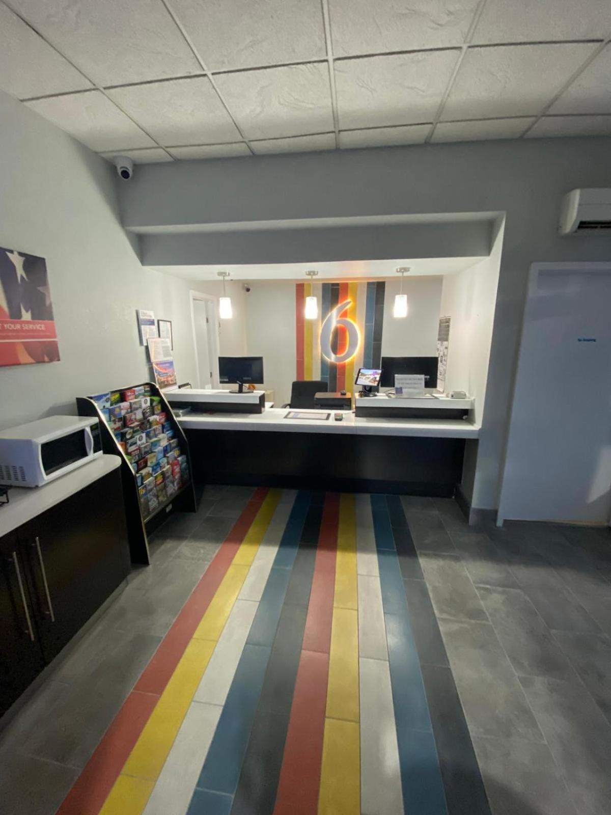 Motel 6 Manchester Tn Eksteriør bilde